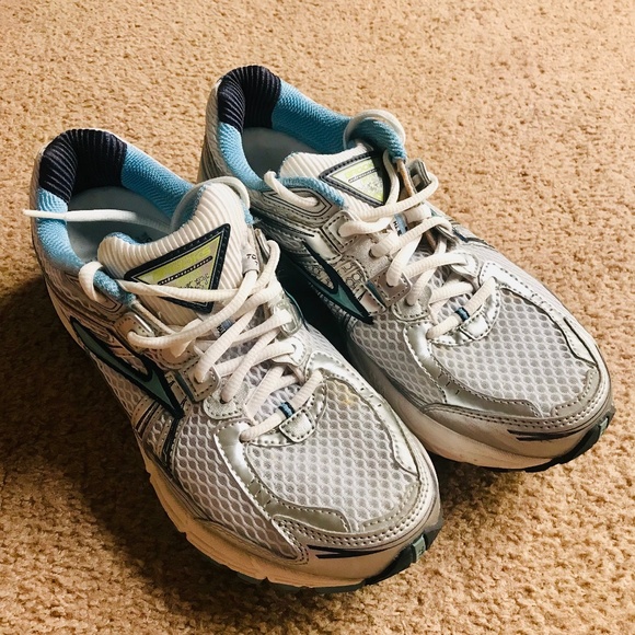 Brooks Adrenaline GTS, 11th edition - Picture 1 of 5